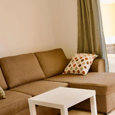 Park For Beautifully Located * Адехе