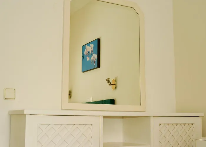 Lejlighed Park For Beautifully Located *